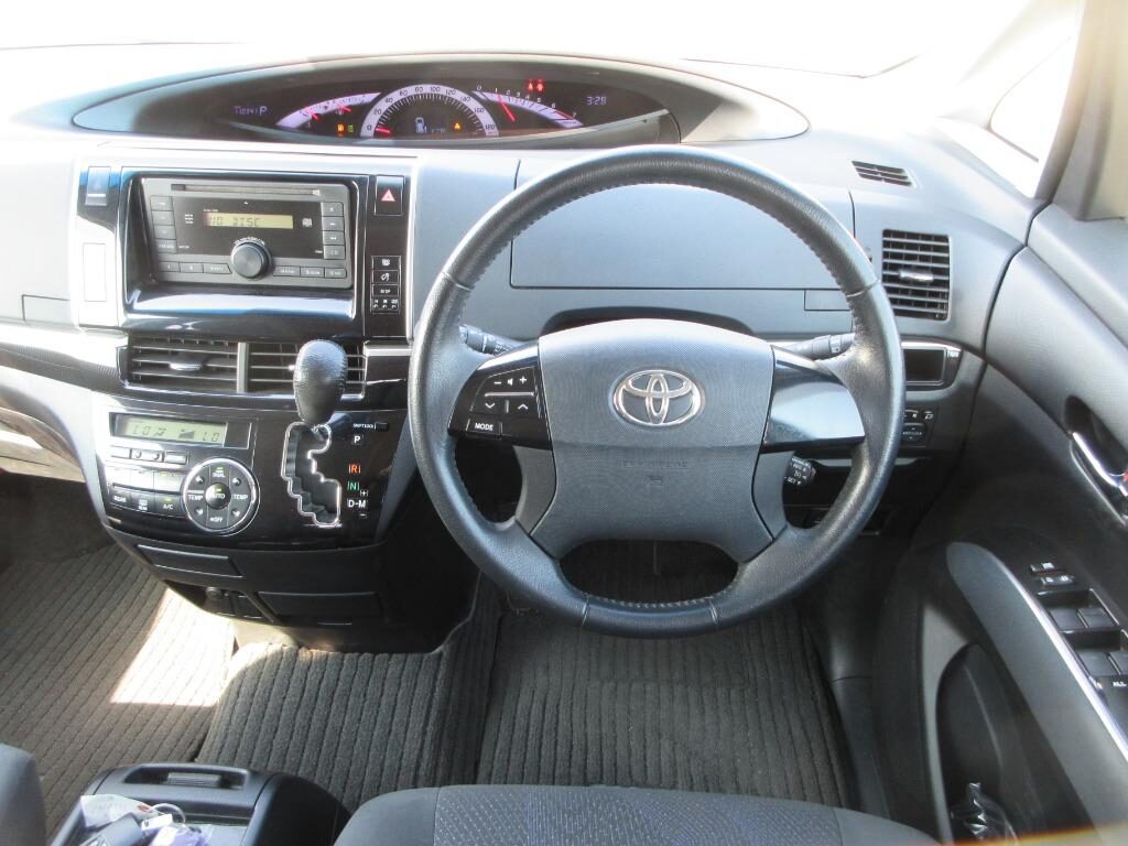 Used Toyota Estima 2013 for sale - 77039085: Photo 16
