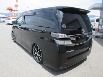 Used Toyota Vellfire 2013 for sale - 78801281: Photo