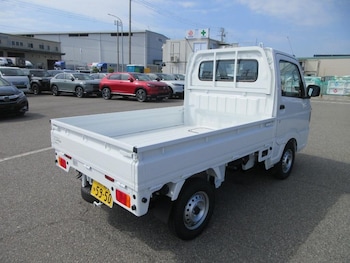 Used Nissan NT100 Clipper 2025 for sale - 76421955: Photo