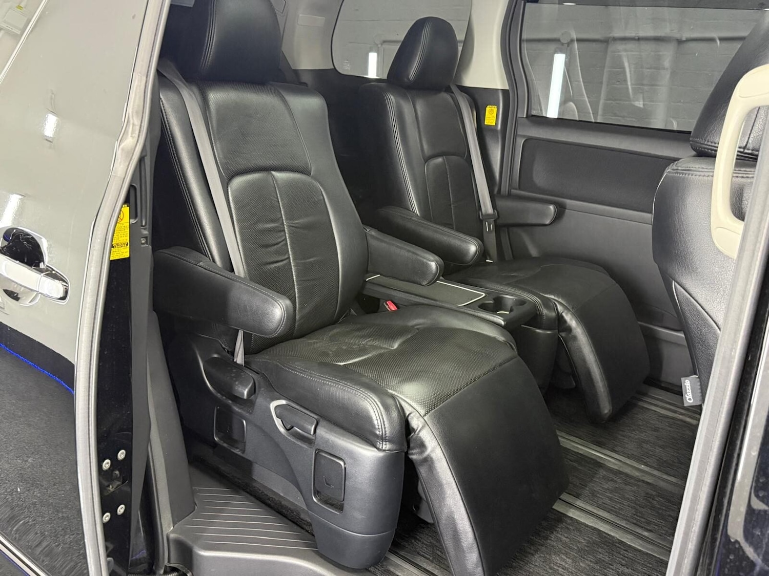 Used Toyota Alphard 2025 for sale - 77039030: Photo 12