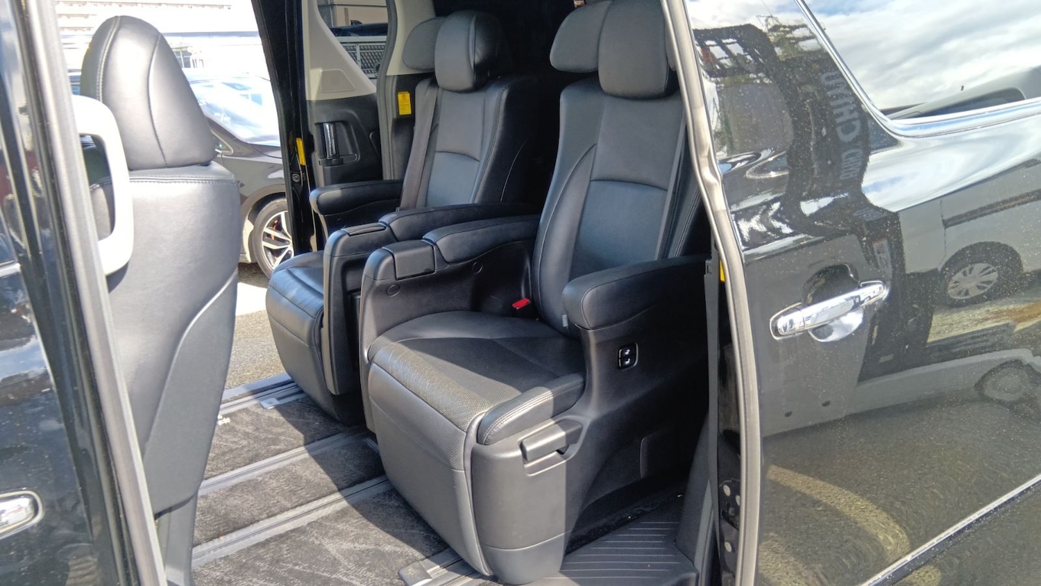 Used Toyota Alphard 2012 for sale - 77039083: Photo 15