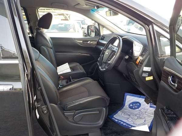 Used Nissan Elgrand 2018 for sale - 73850035: Photo 10