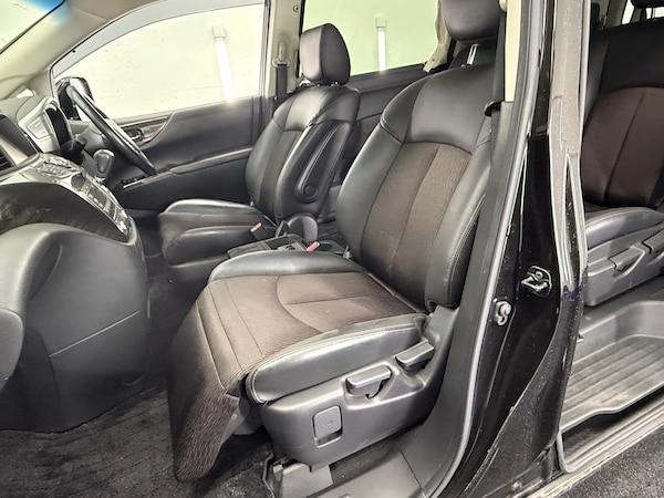 Used Nissan Elgrand 2018 for sale - 73850035: Photo 12