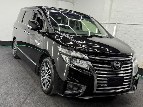 Used Nissan Elgrand 2018 for sale - 73850035: Photo 2