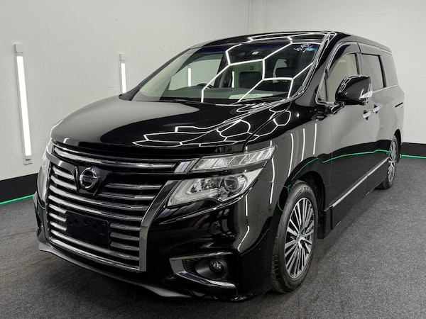 Used Nissan Elgrand 2018 for sale - 73850035: Photo 4