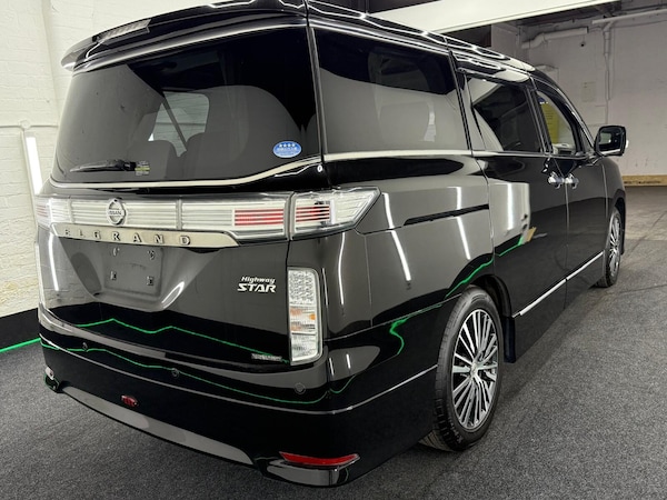 Used Nissan Elgrand 2018 for sale - 73850035: Photo 6