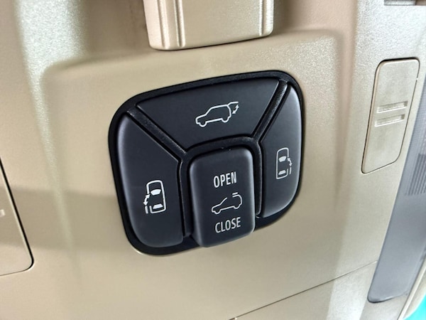 Used Toyota Alphard 2009 for sale - 74825353: Photo 9