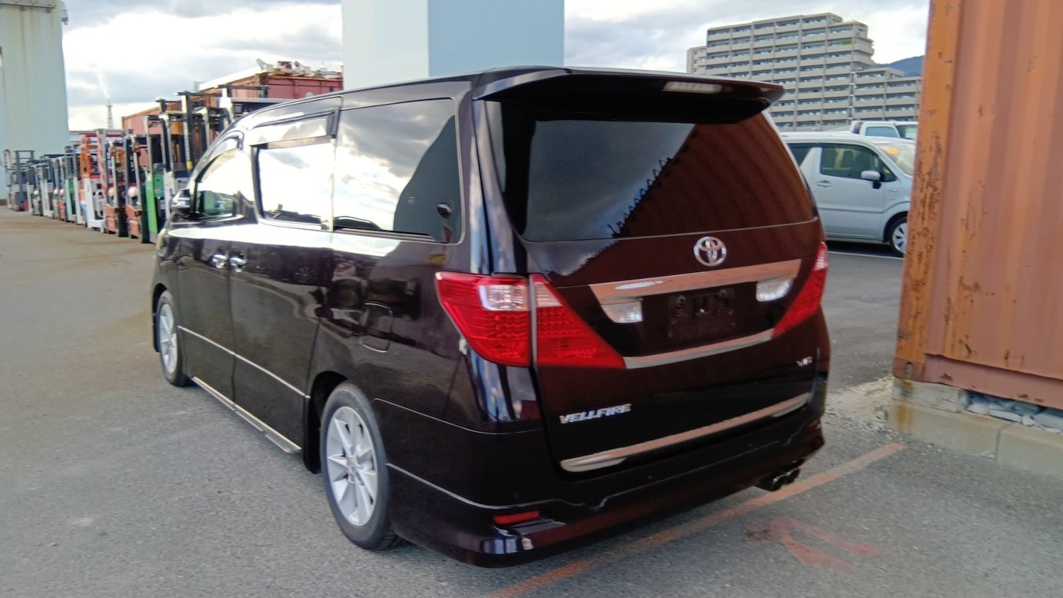 Used Toyota Vellfire 2011 for sale - 77039053: Photo 5
