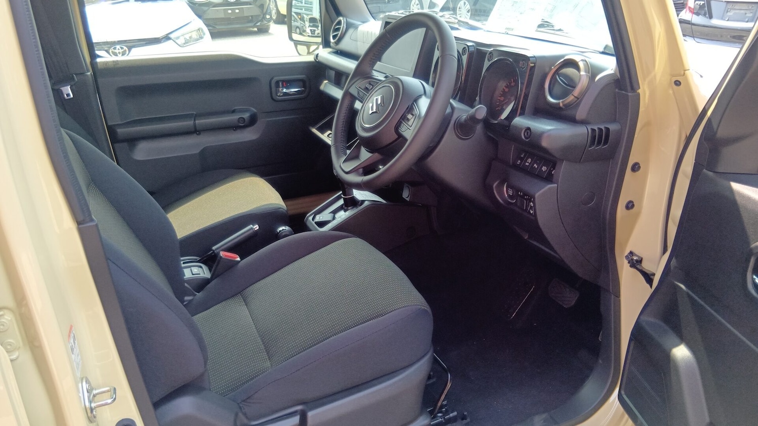 Used Suzuki Jimny 2025 for sale - 77039068: Photo 9