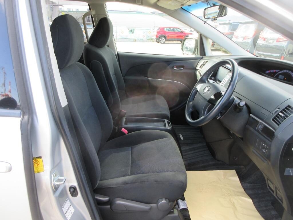 Used Toyota Estima 2012 for sale - 77001308: Photo 11