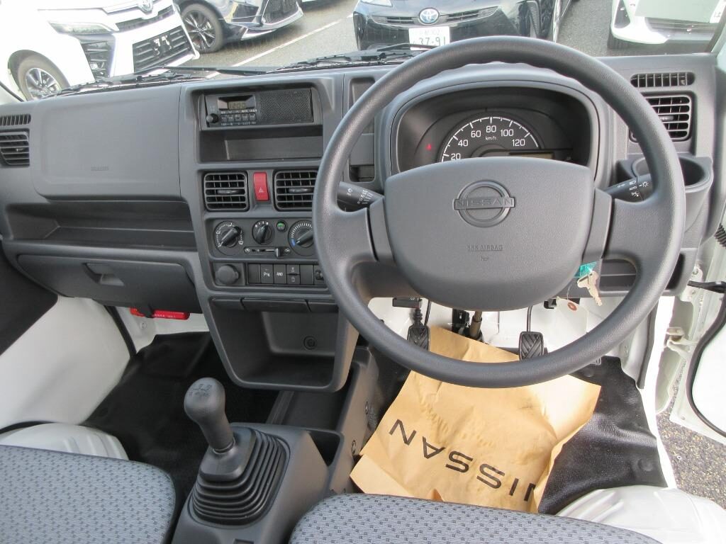 Used Nissan NT100 Clipper 2024 for sale - 76064012: Photo 15