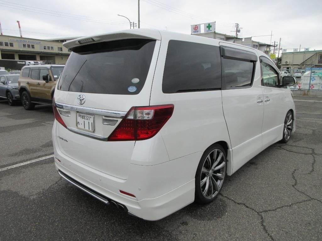 Used Toyota Alphard 2012 for sale - 76312223: Photo 4