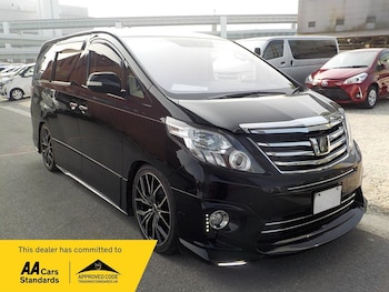 2013 - 240S + 7 Seats 5-Door