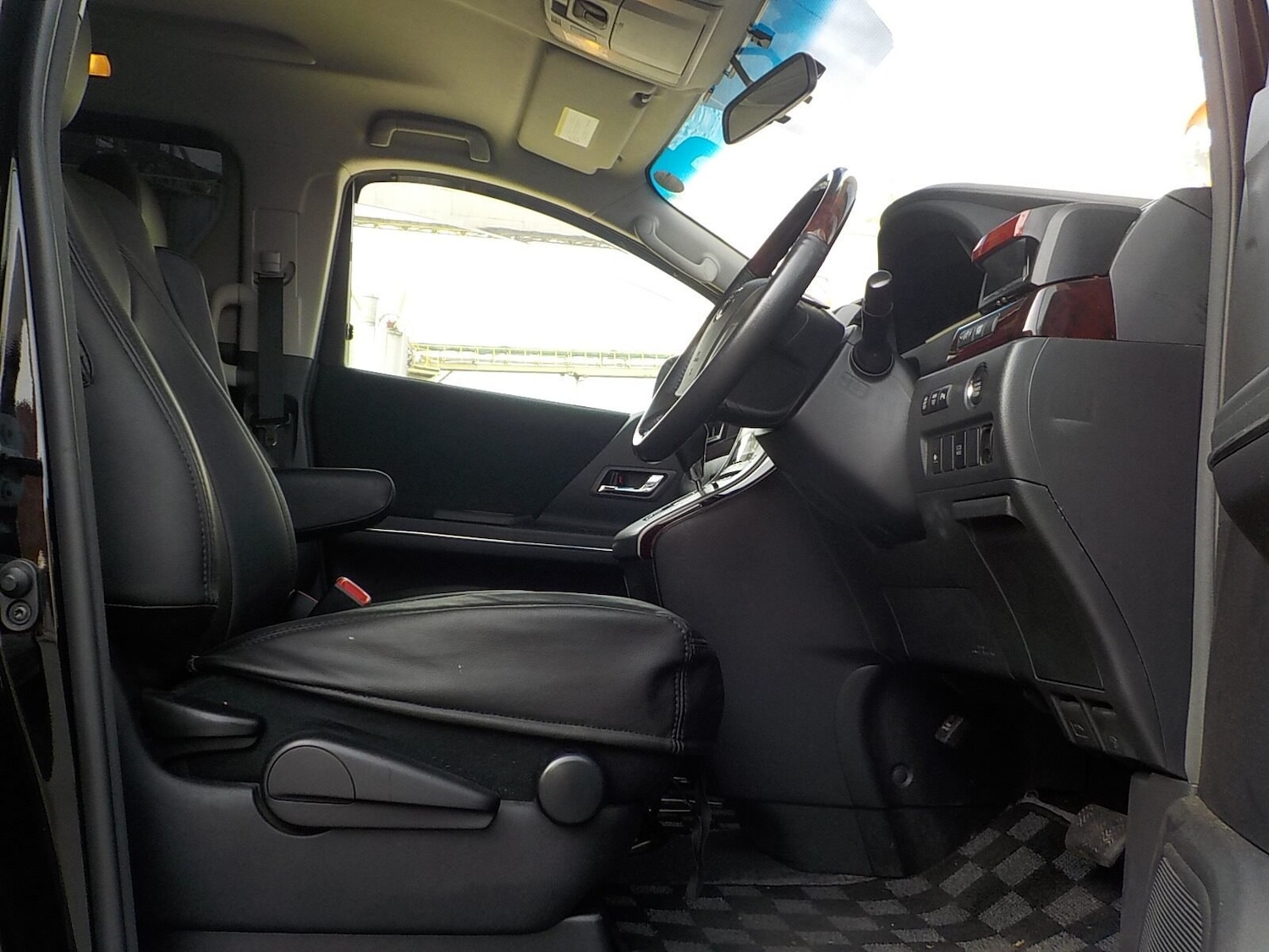 Vehicle 28