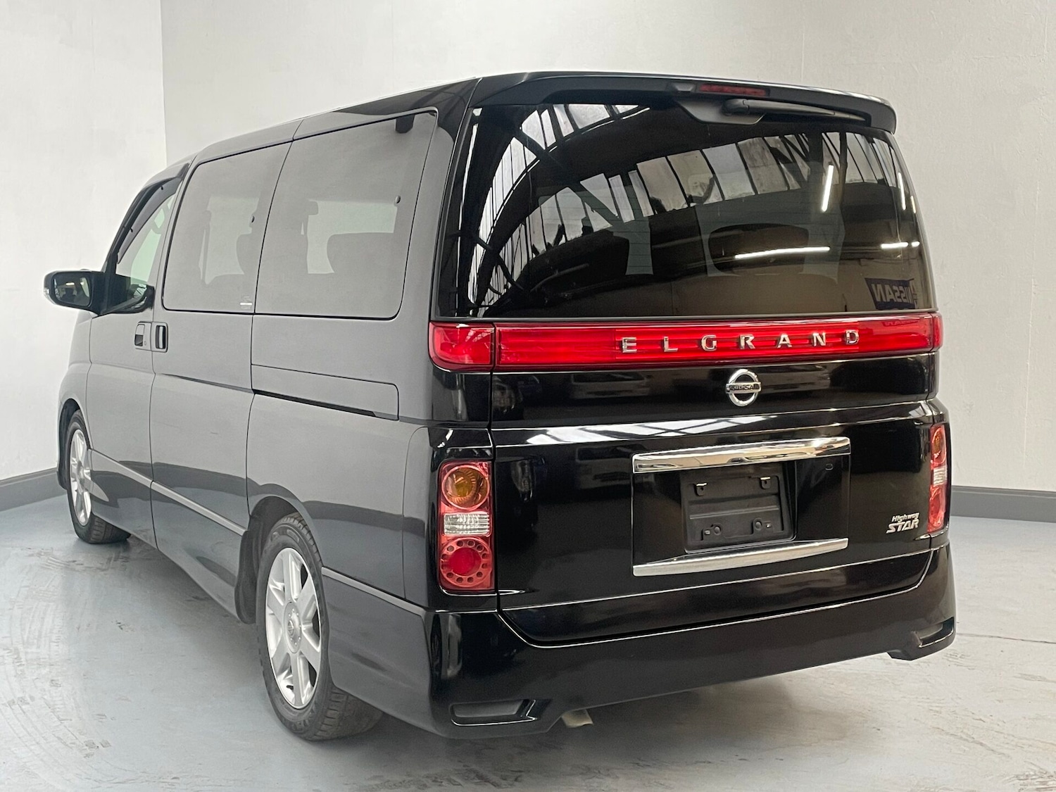 Used Nissan Elgrand 2007 for sale - 77039045: Photo 10
