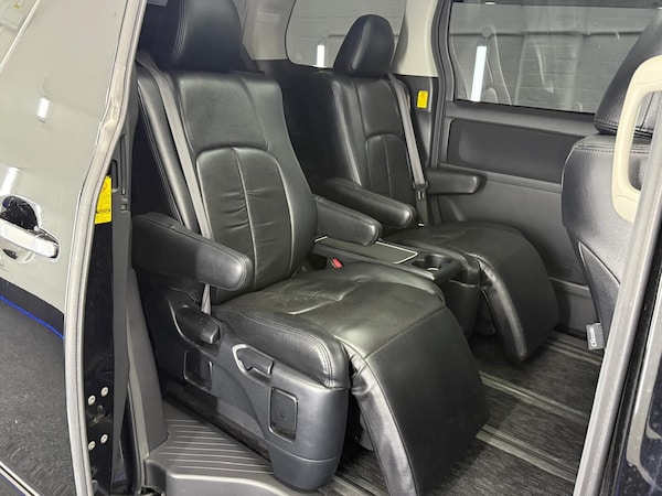 Used Toyota Alphard 2010 for sale - 73850044: Photo 12