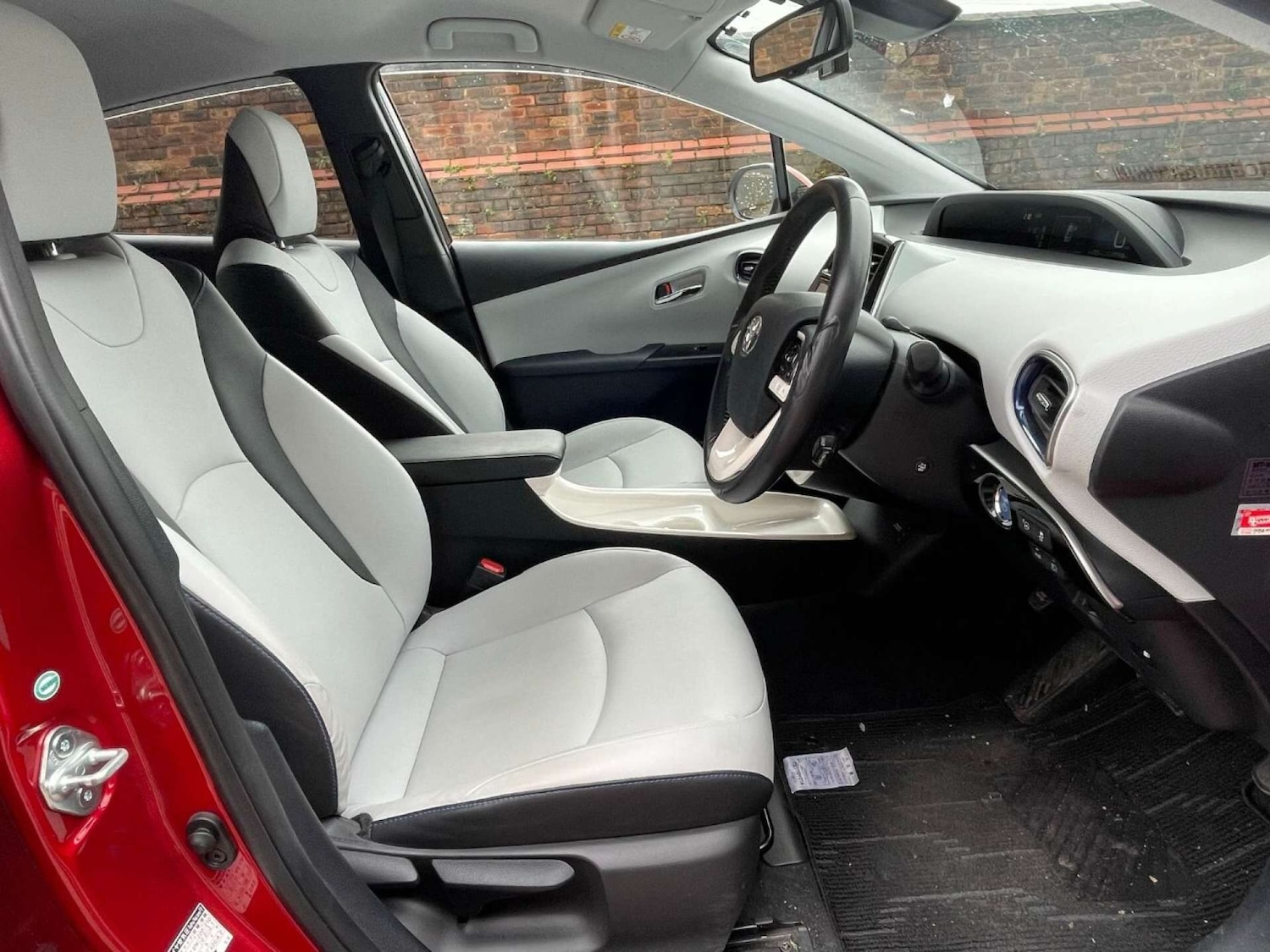 Used Toyota Prius 2016 for sale - 77039051: Photo 12