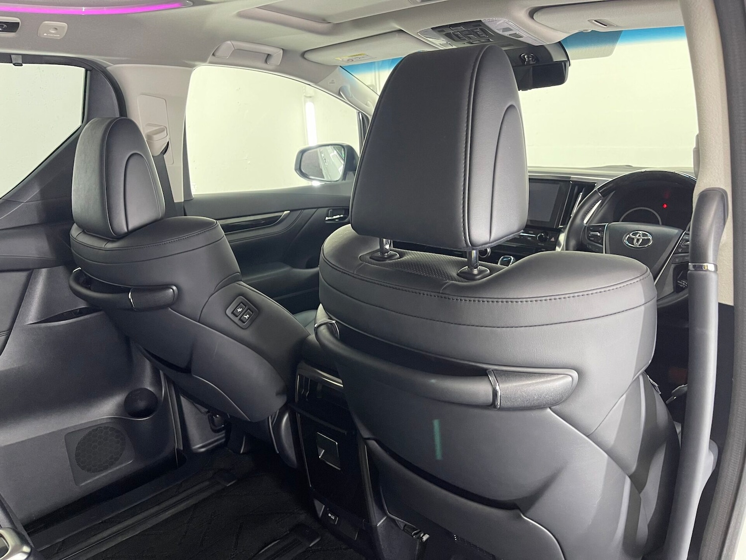Used Toyota Alphard 2025 for sale - 77039017: Photo 15