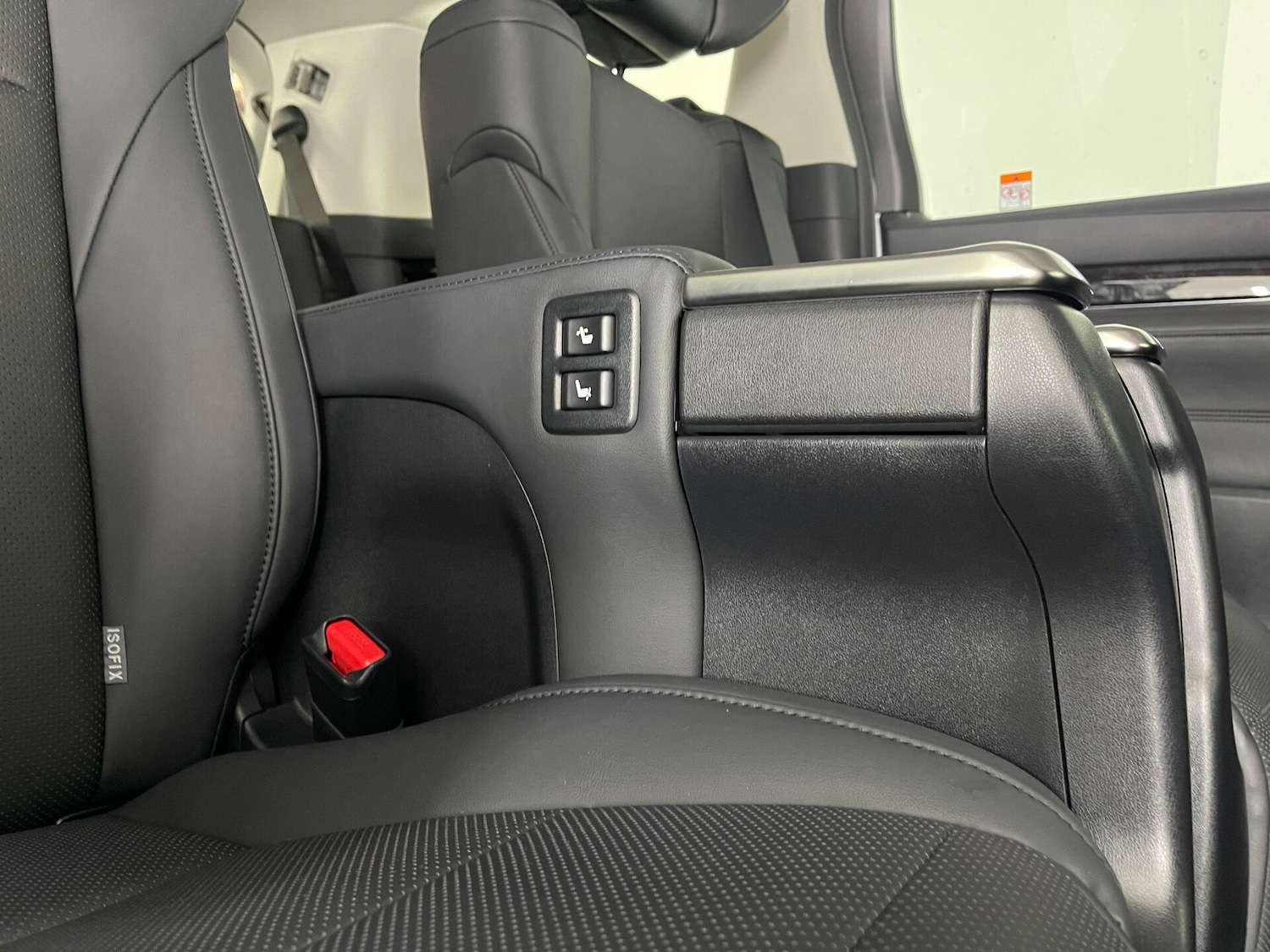 Used Toyota Alphard 2025 for sale - 77039017: Photo 17