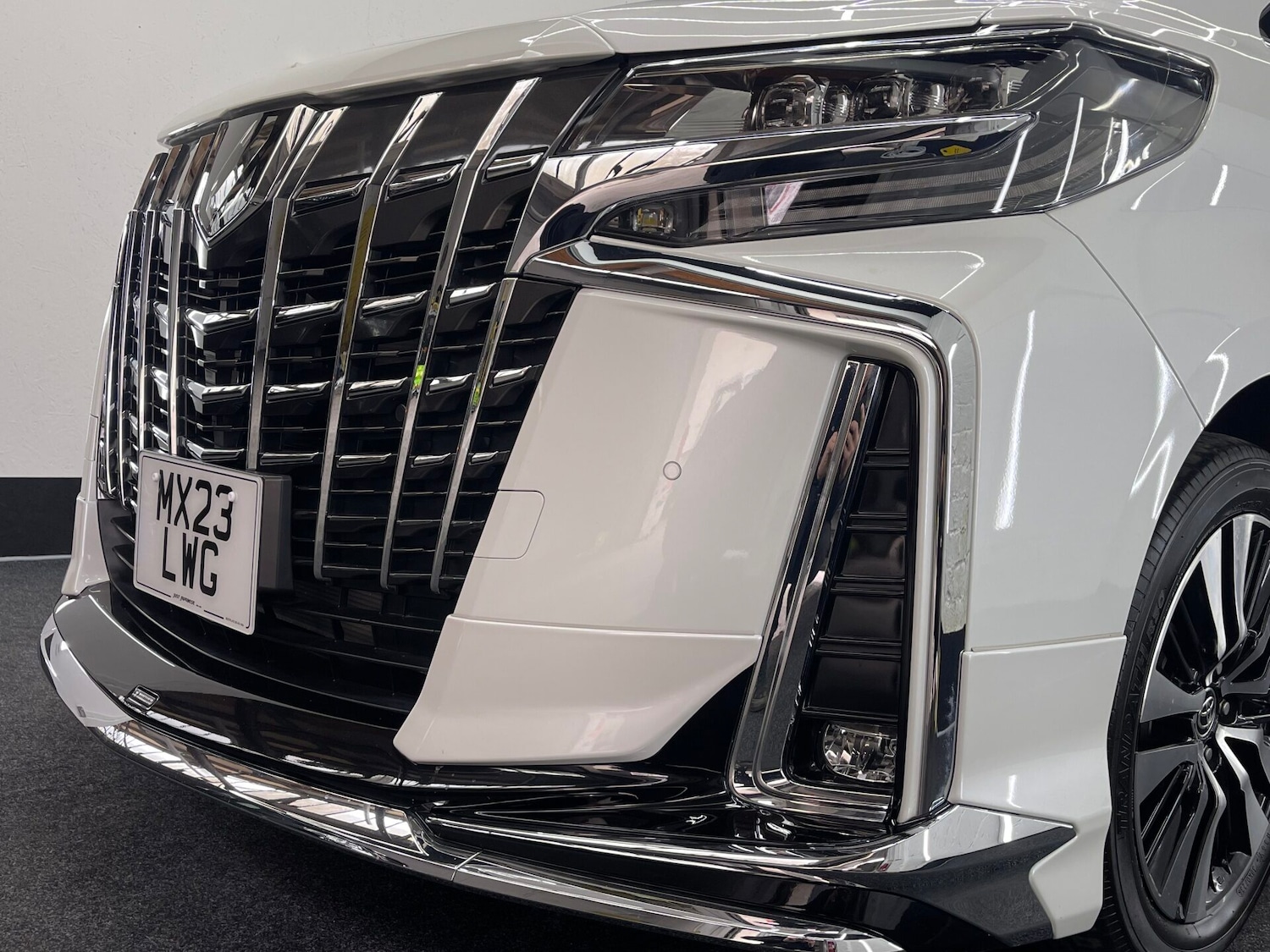 Used Toyota Alphard 2025 for sale - 77039017: Photo 26