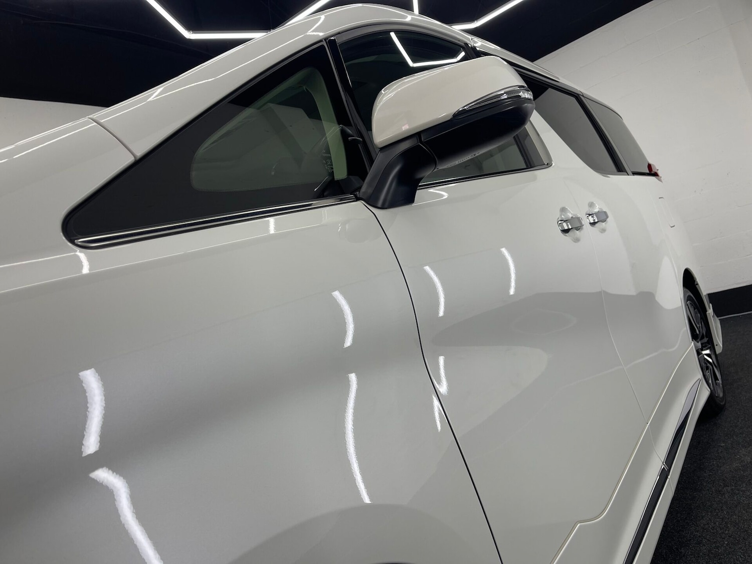 Used Toyota Alphard 2025 for sale - 77039017: Photo 27