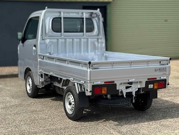 Used Daihatsu Hijet 2024 for sale - 77482243: Photo