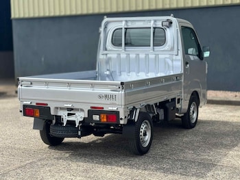 Used Daihatsu Hijet 2024 for sale - 77482243: Photo