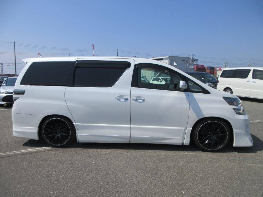 Used Toyota Vellfire 2013 for sale - 77039004: Photo 16