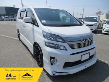 2013 - 3.5 Z G EDITION + 7 Seats 5-Door