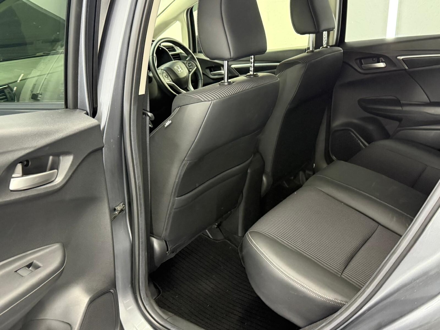 Used Honda Fit 2017 for sale - 77039005: Photo 13