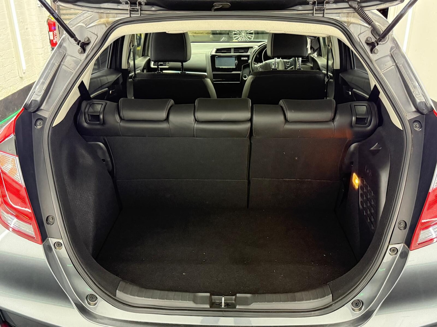 Used Honda Fit 2017 for sale - 77039005: Photo 16