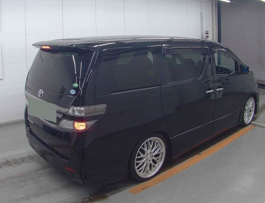 Used Toyota Vellfire 2013 for sale - 76421947: Photo 3