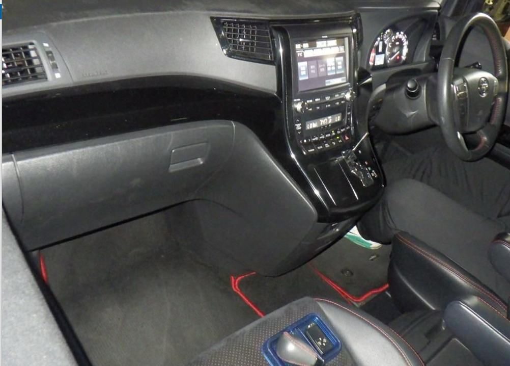 Used Toyota Vellfire 2013 for sale - 77039055: Photo 5