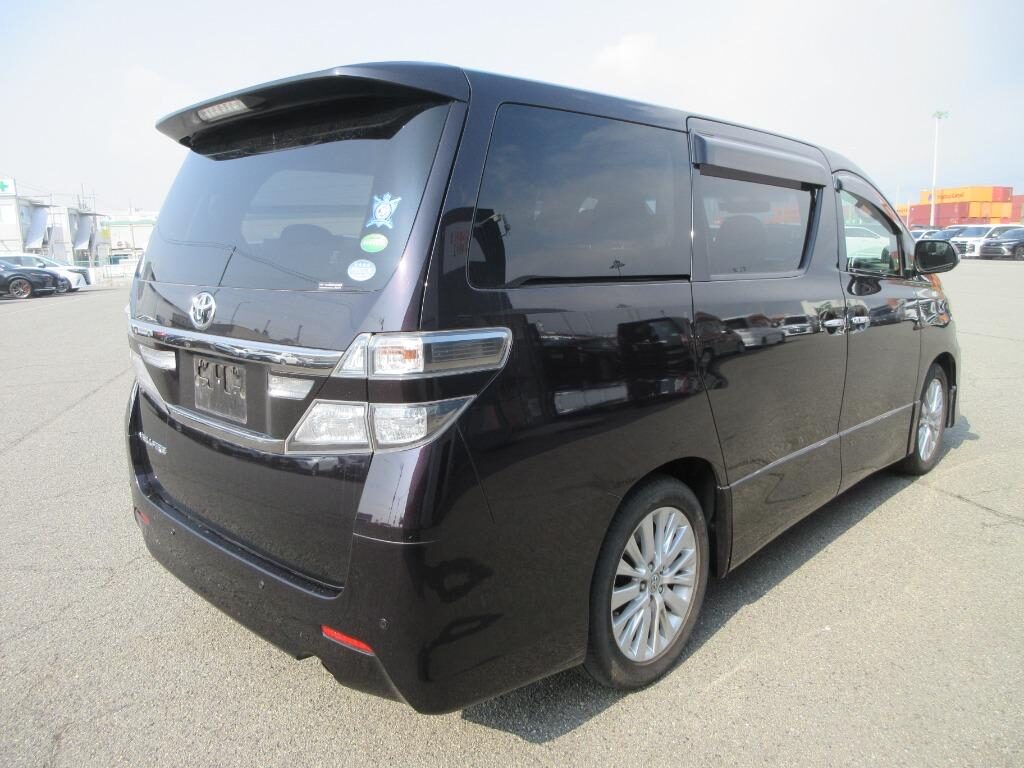 Used Toyota Vellfire 2013 for sale - 77541486: Photo 4