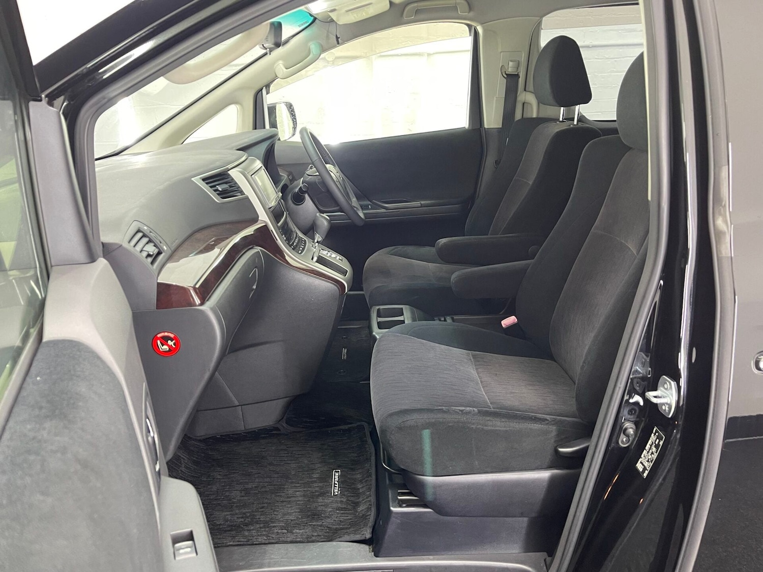 Used Toyota Vellfire 2013 for sale - 77039039: Photo 19