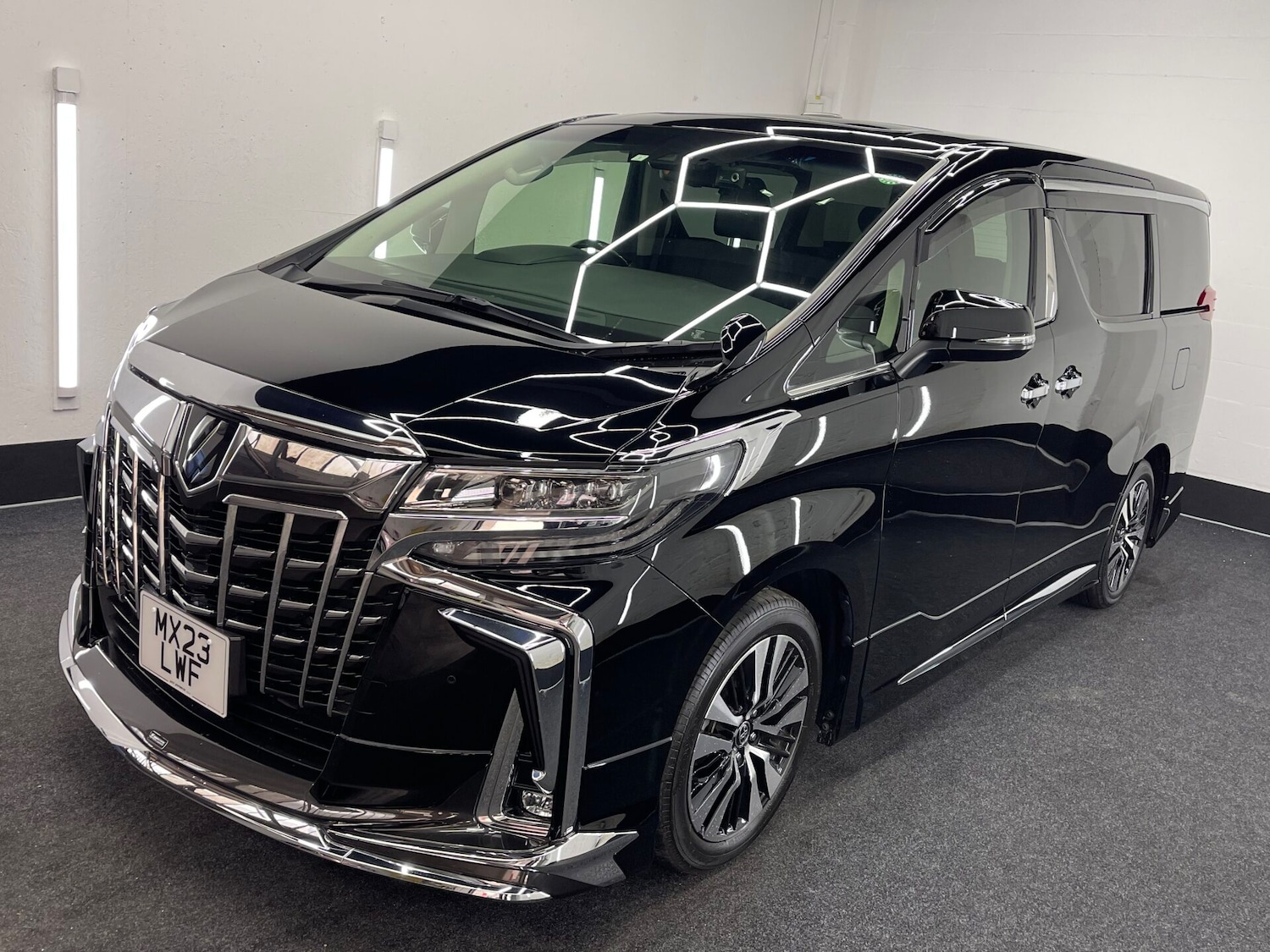 Used Toyota Alphard 2025 for sale - 77039056: Photo 20