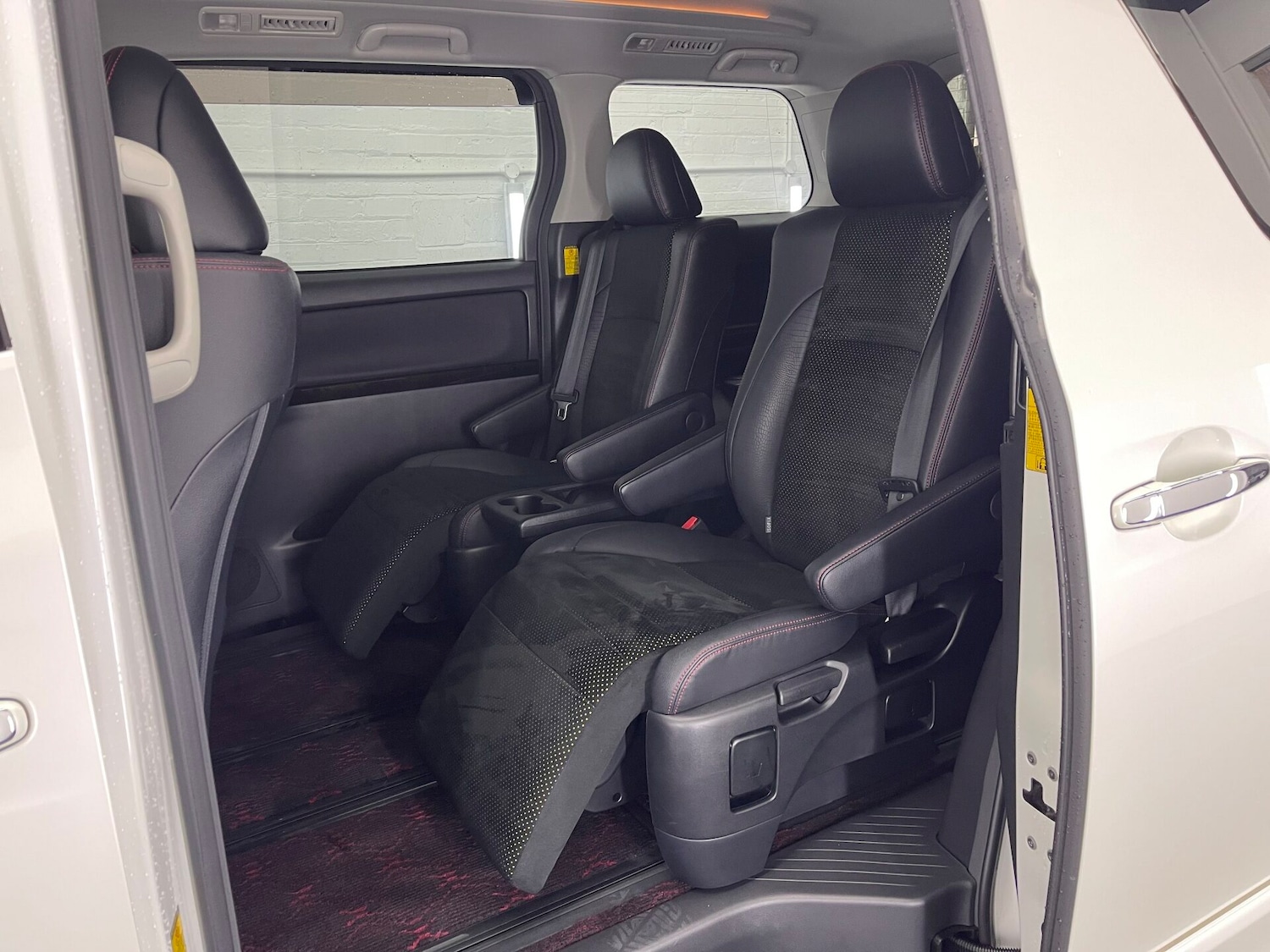 Used Toyota Vellfire 2014 for sale - 75912810: Photo 20