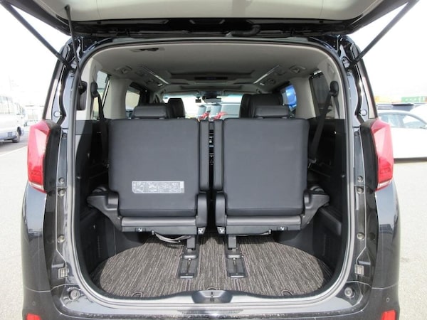 Used Toyota Alphard 2023 for sale - 74824700: Photo 10