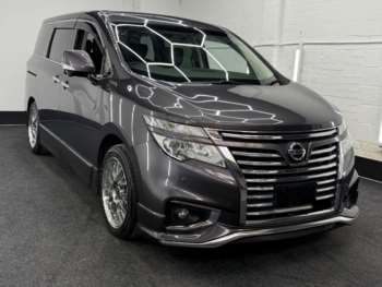 Used Nissan Elgrand 2016 for sale - 73850052: Photo