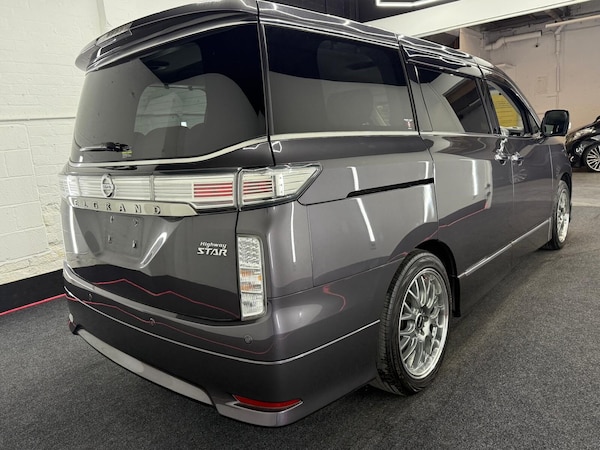 Used Nissan Elgrand 2016 for sale - 73850052: Photo 6