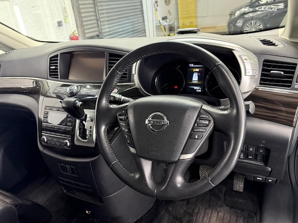 Used Nissan Elgrand 2016 for sale - 73850052: Photo 9