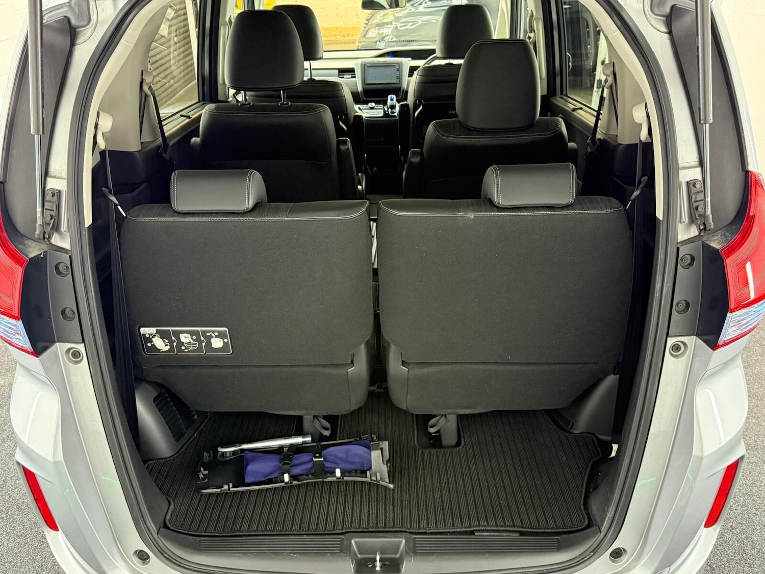 Used Honda Freed 2017 for sale - 77039008: Photo 15