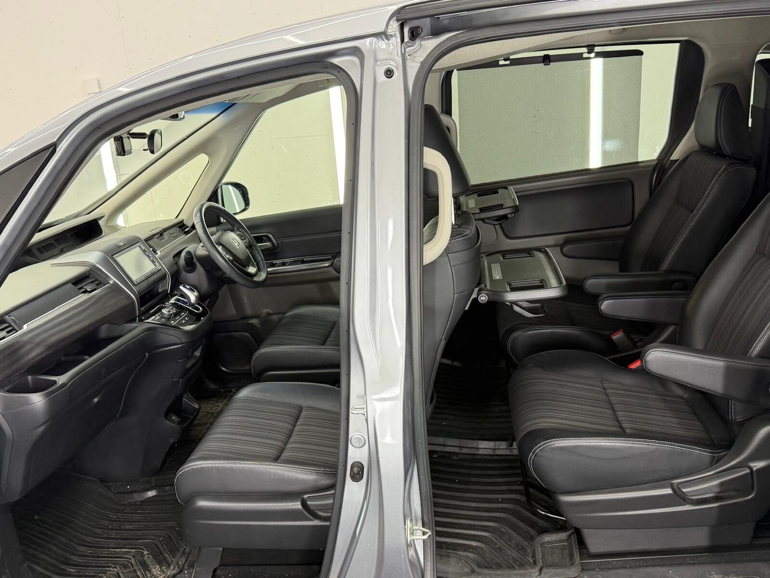 Used Honda Freed 2017 for sale - 77039008: Photo 6