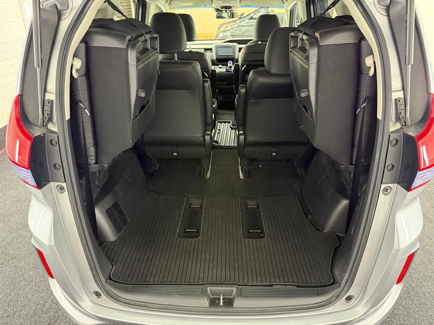 Used Honda Freed 2017 for sale - 77039008: Photo 7