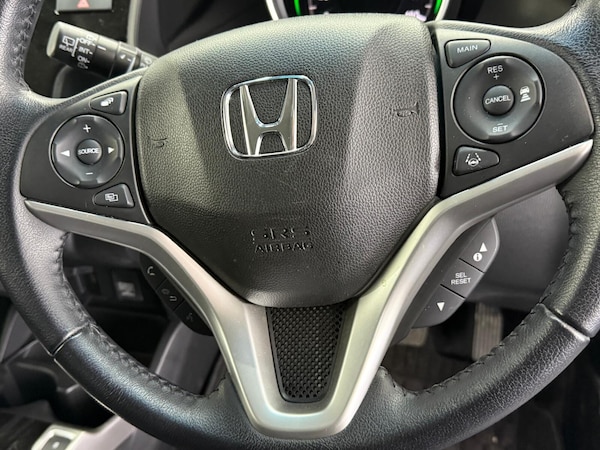 Used Honda Fit 2017 for sale - 74824796: Photo 9