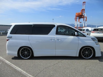 Used Toyota Vellfire 2012 for sale - 77039086: Photo