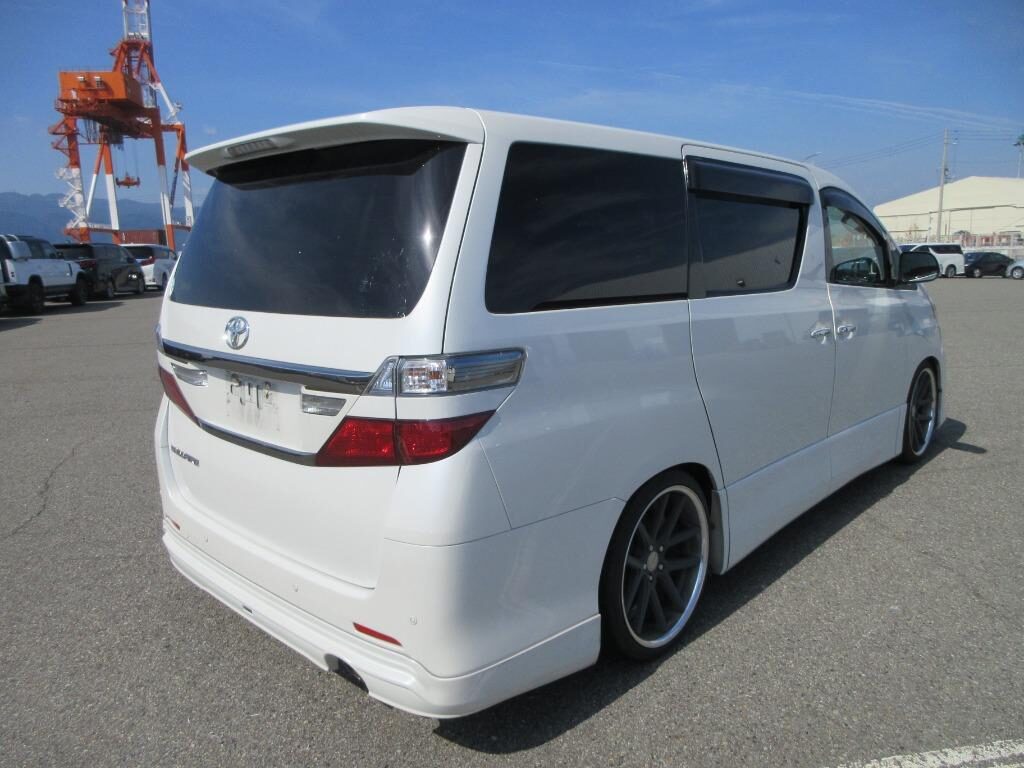 Used Toyota Vellfire 2012 for sale - 77039086: Photo 4