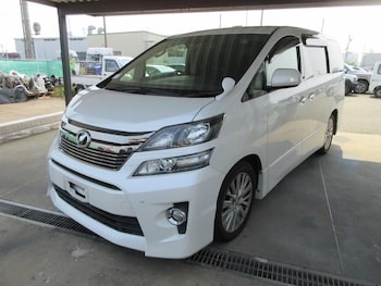 Used Toyota Vellfire 2013 for sale - 75912797: Photo