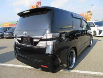 Used Toyota Vellfire 2011 for sale - 74824929: Photo