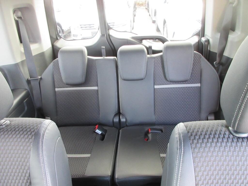 Used Honda Stepwagon 2015 for sale - 76421949: Photo 12